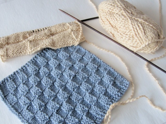 knitting washcloth with basket weave pattern